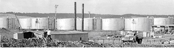 Строительство установки подготовки нефти  на  Киенгопском месторождении, 1974 г.