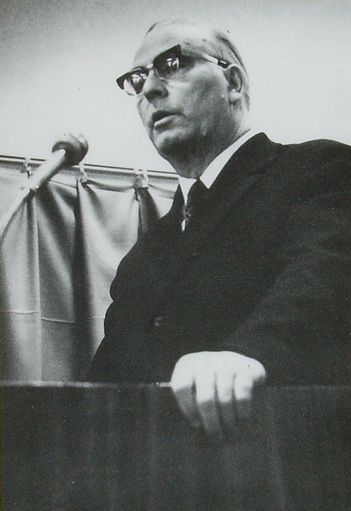 Марисов Валерий Константинович, первый секретарь Удмуртского обкома КПСС.