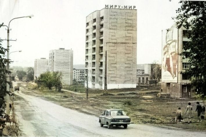 Улица АЗИНА. 1982 г. Сарапул. Фото Н.Сырыгин.