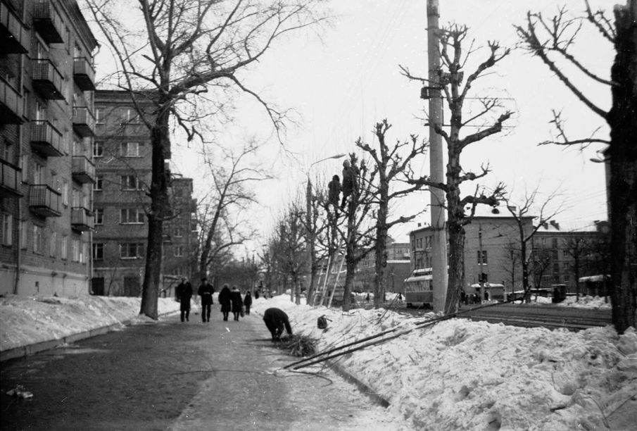 Улица Ленина 7, Ленина 16, Красноармейская 137. 1970-е годы. Из архива Дм Эр. Ижевск.