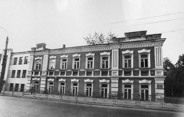 Дом купца Килина. Ул.Советская 14, рядом с "Дружбой". Фото 1980-х. Ижевск.