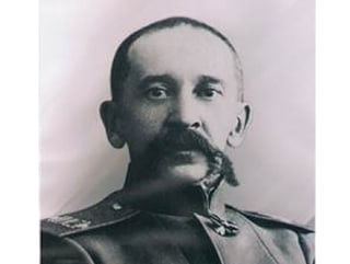 Начальник Ижевского оружейного и сталеделательного заводов генерал-майора Александр Дубницкий.