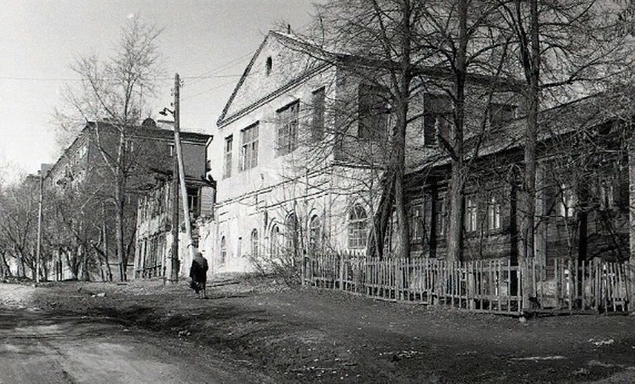 Здание старого молокозавода на улице Вадима Сивкова, 1976 год. НМУР. Ижевск.