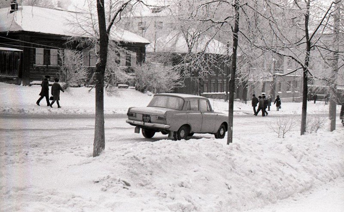 Улица Красноармейская, 1975 год. Фото Ф.А.Жемелева. Ижевск.