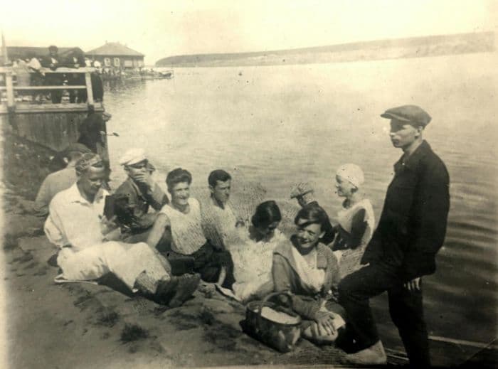 Ударники труда Ижстальзавода на пикнике. 1930 год, Ижевский пруд.