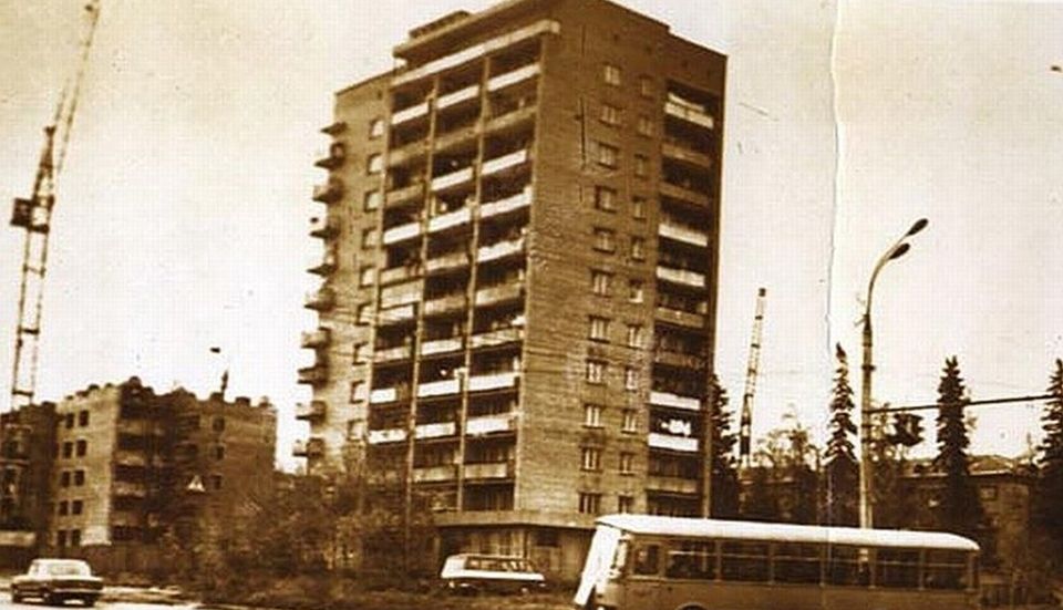 Перекресток ул. 9-е января и Воткинского шоссе. 1985 г. Ижевск.