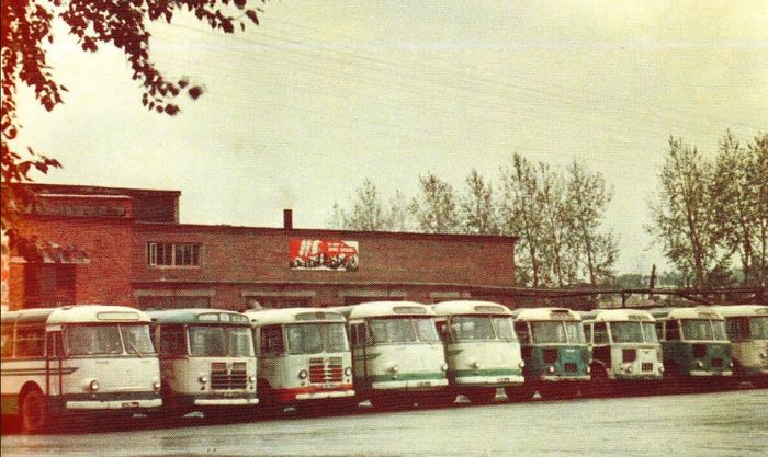 Ижевск, улица Гагарина, территория 1-го автобусного парка 1970 год СССР, РСФСР, Удмуртская АССР.