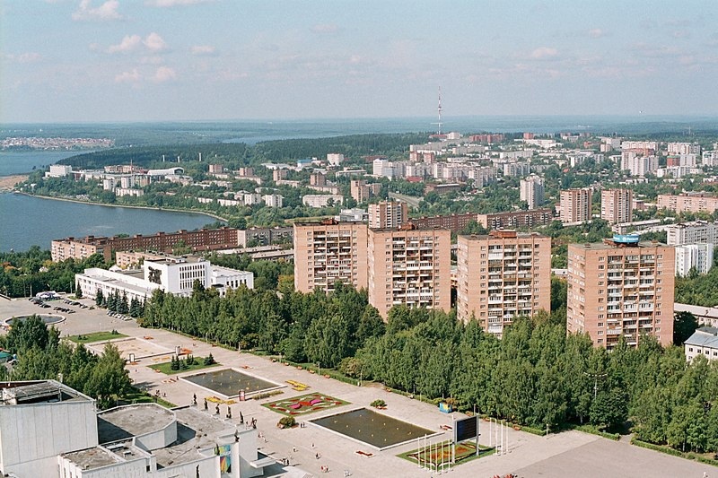 Центральная площадь Ижевска.