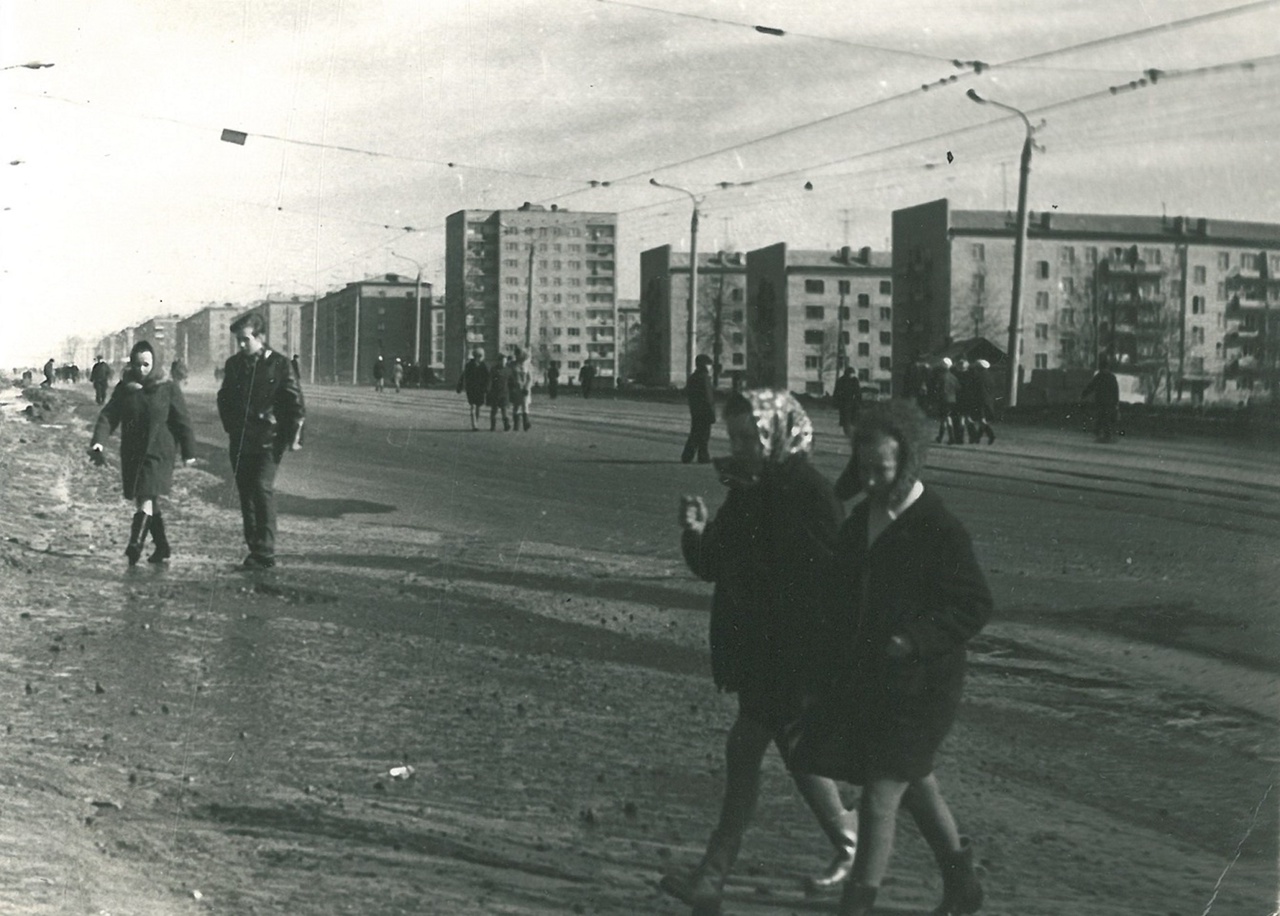 Ижевск, улица Кирова, 1970 г. Магазина "Океан" ещё нет. Коллекция Сергея Чекалкина.