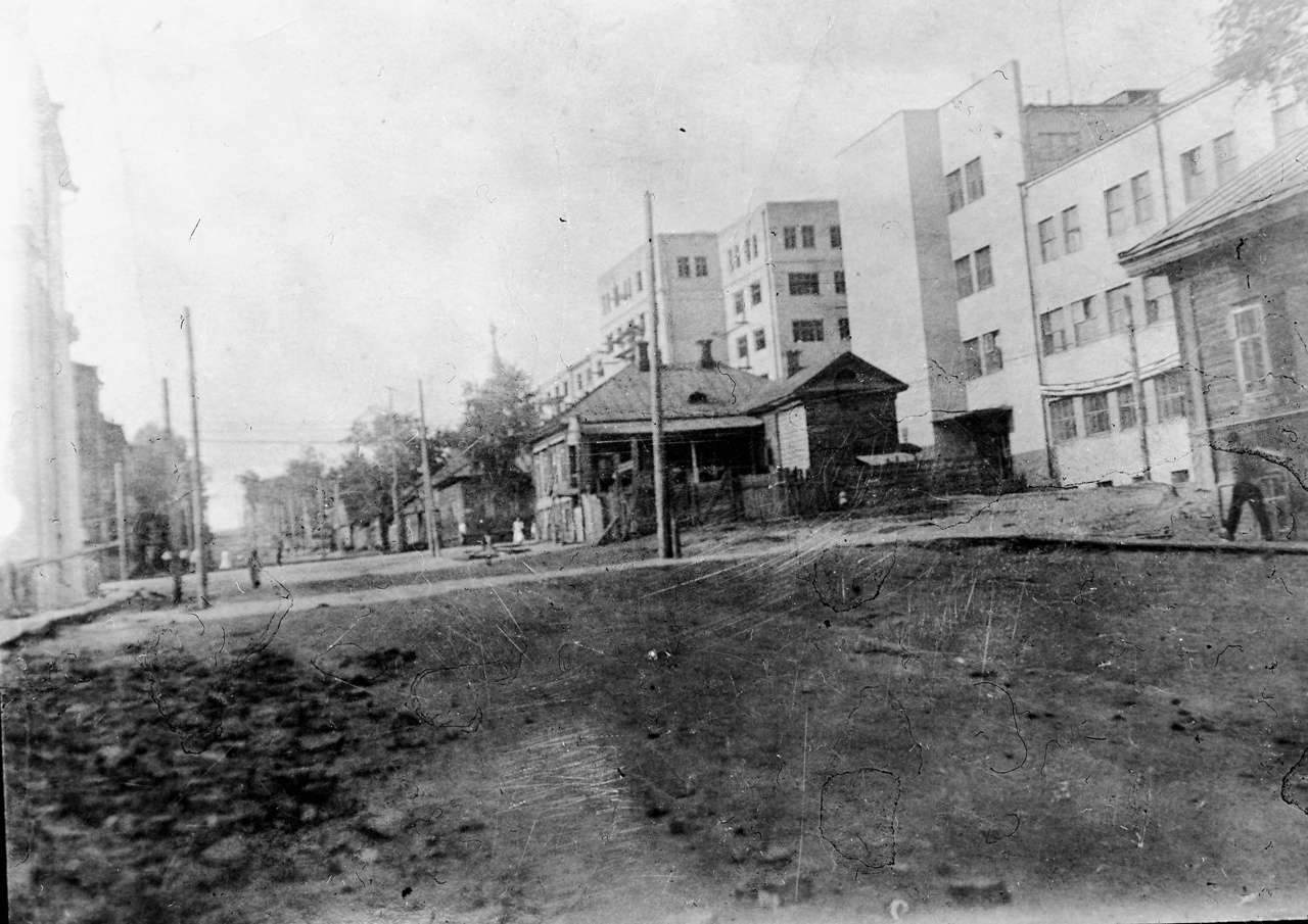 Фото до 1935 года. Дом связи улица  Карла Маркса 206, дом специалистов Карла Маркса 206. Ижевск.