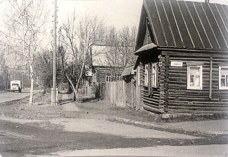 Угол улиц Майской и Пушкинской. Вид на север. 1972 год. Ижевск.