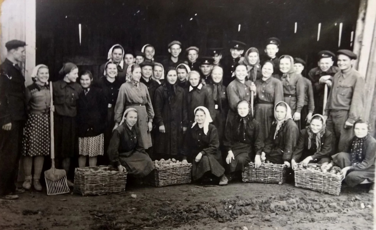 Учащиеся.  Ремесленное училище №1. Ижевск. 1957 год.