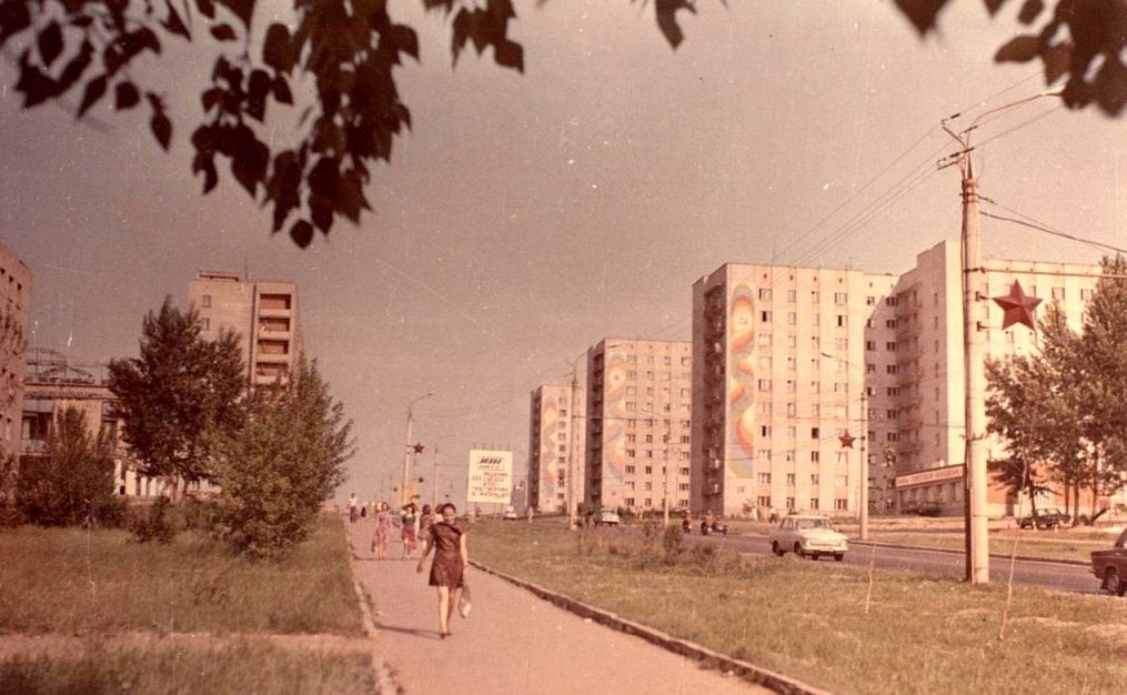 Улица Ворошилова, лето 1977-го года. Ижевск.