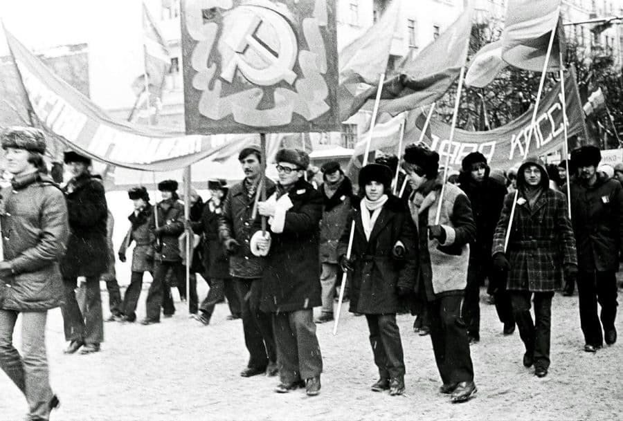 Октябрьская демонстрация. 1980г. Ижевск.