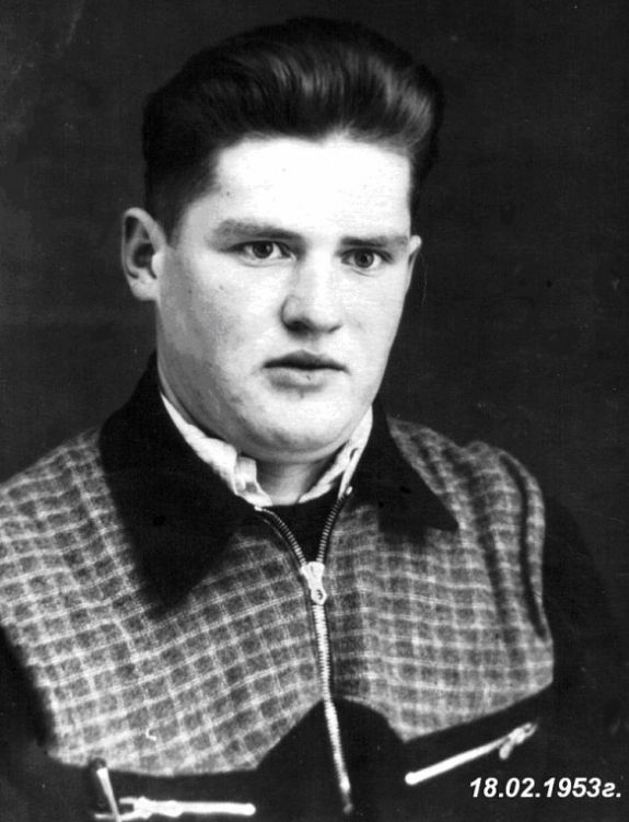 Иван Кудрявцев – дрессировщик медведей. 1953 год.